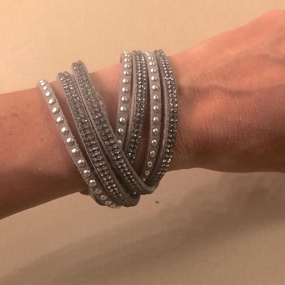 Wrap bracelet with snap